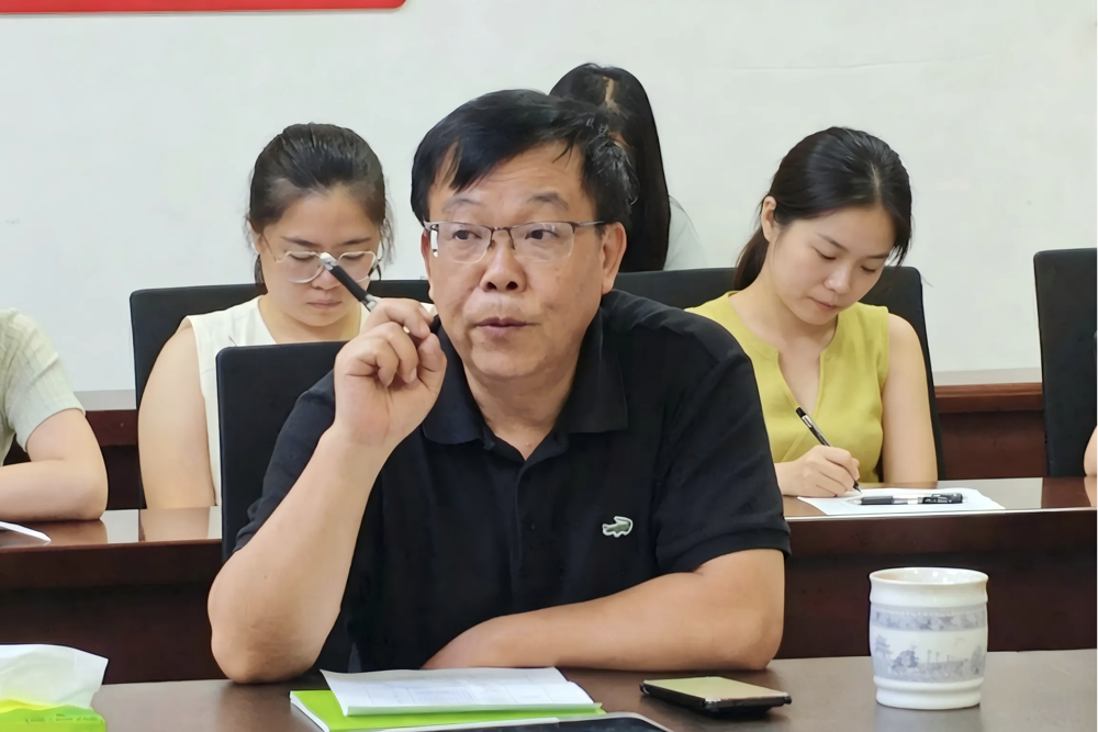 优秀教师代表潘家英老师分享经验